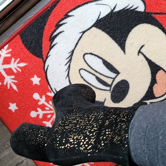 Boots 👢 - Picture 2 of 3